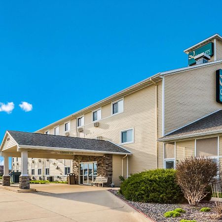 Quality Inn & Suites Eldridge Davenport North Eksteriør bilde