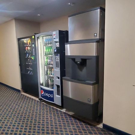 Quality Inn & Suites Eldridge Davenport North Eksteriør bilde