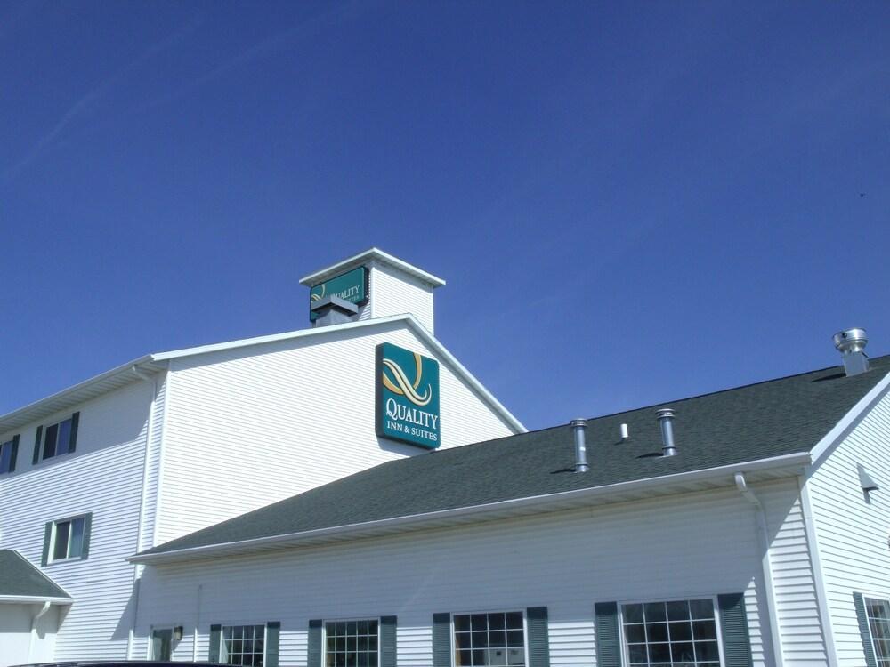 Quality Inn & Suites Eldridge Davenport North Eksteriør bilde