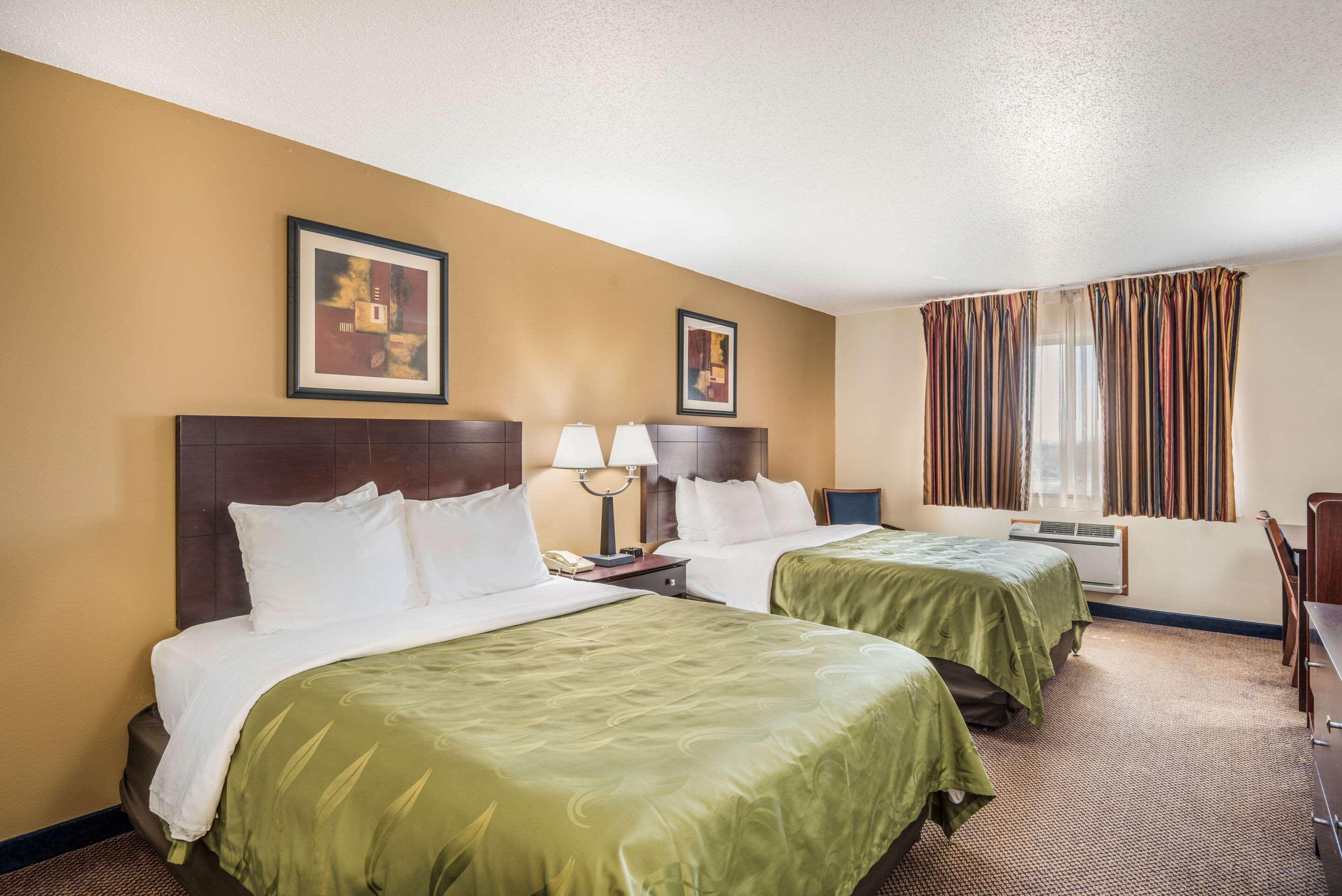Quality Inn & Suites Eldridge Davenport North Eksteriør bilde