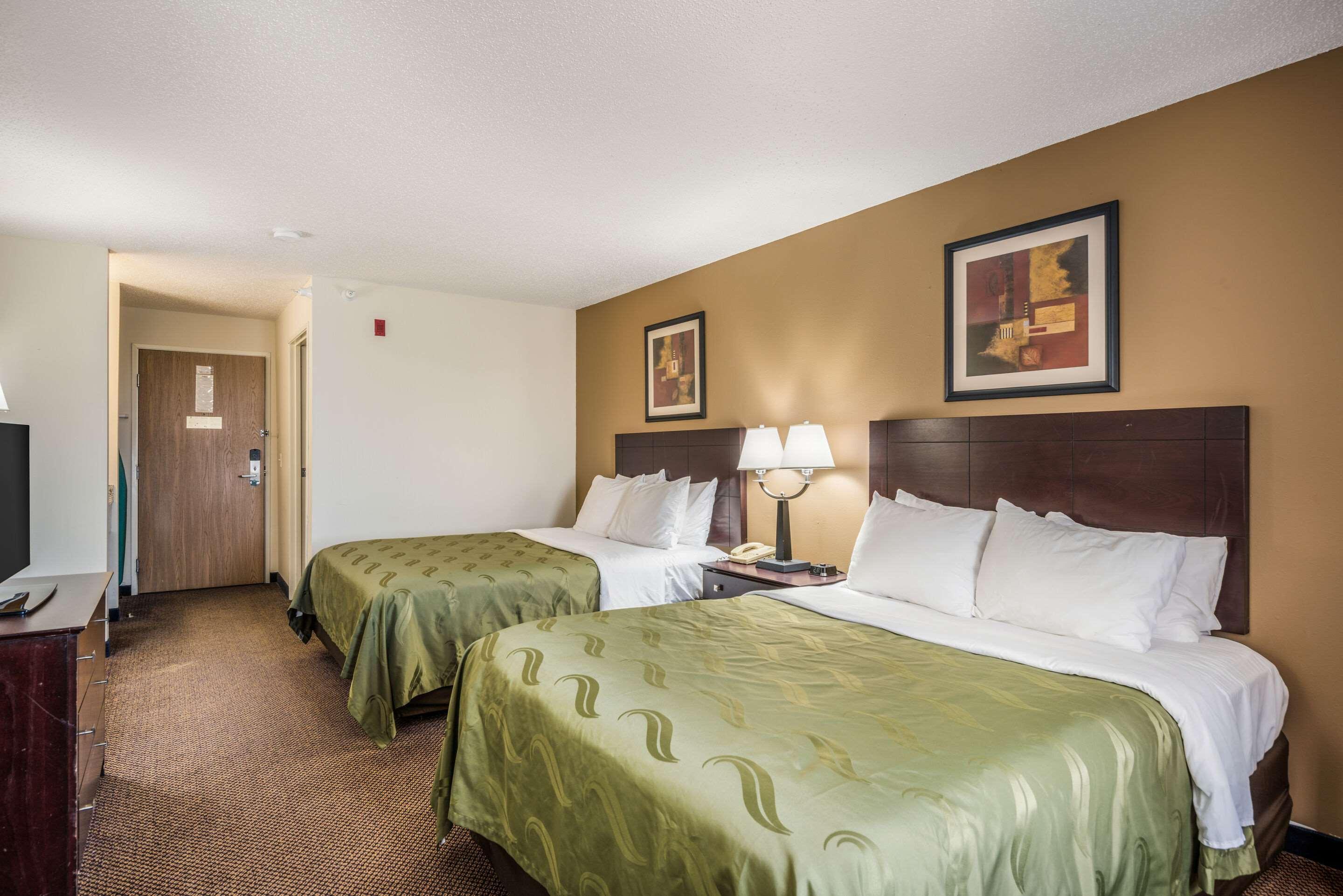 Quality Inn & Suites Eldridge Davenport North Eksteriør bilde