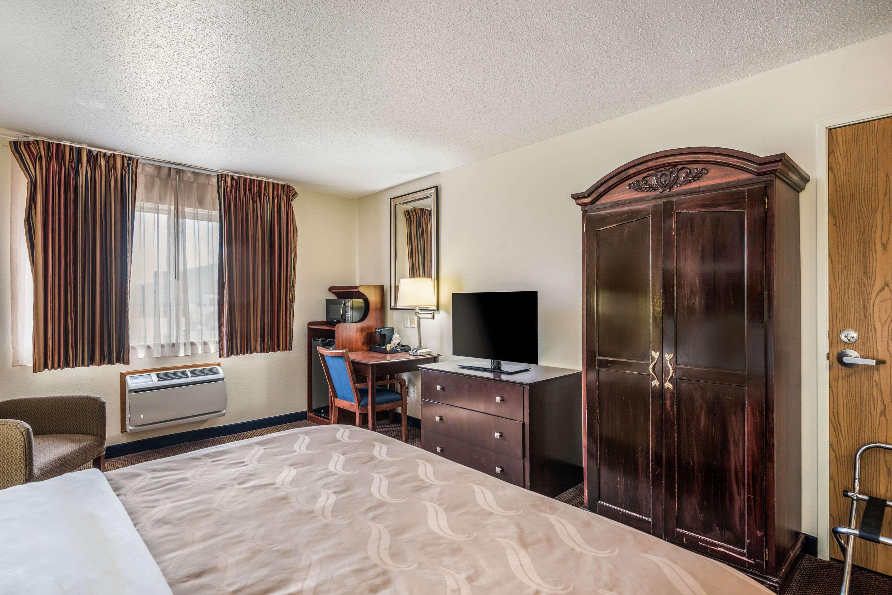 Quality Inn & Suites Eldridge Davenport North Eksteriør bilde
