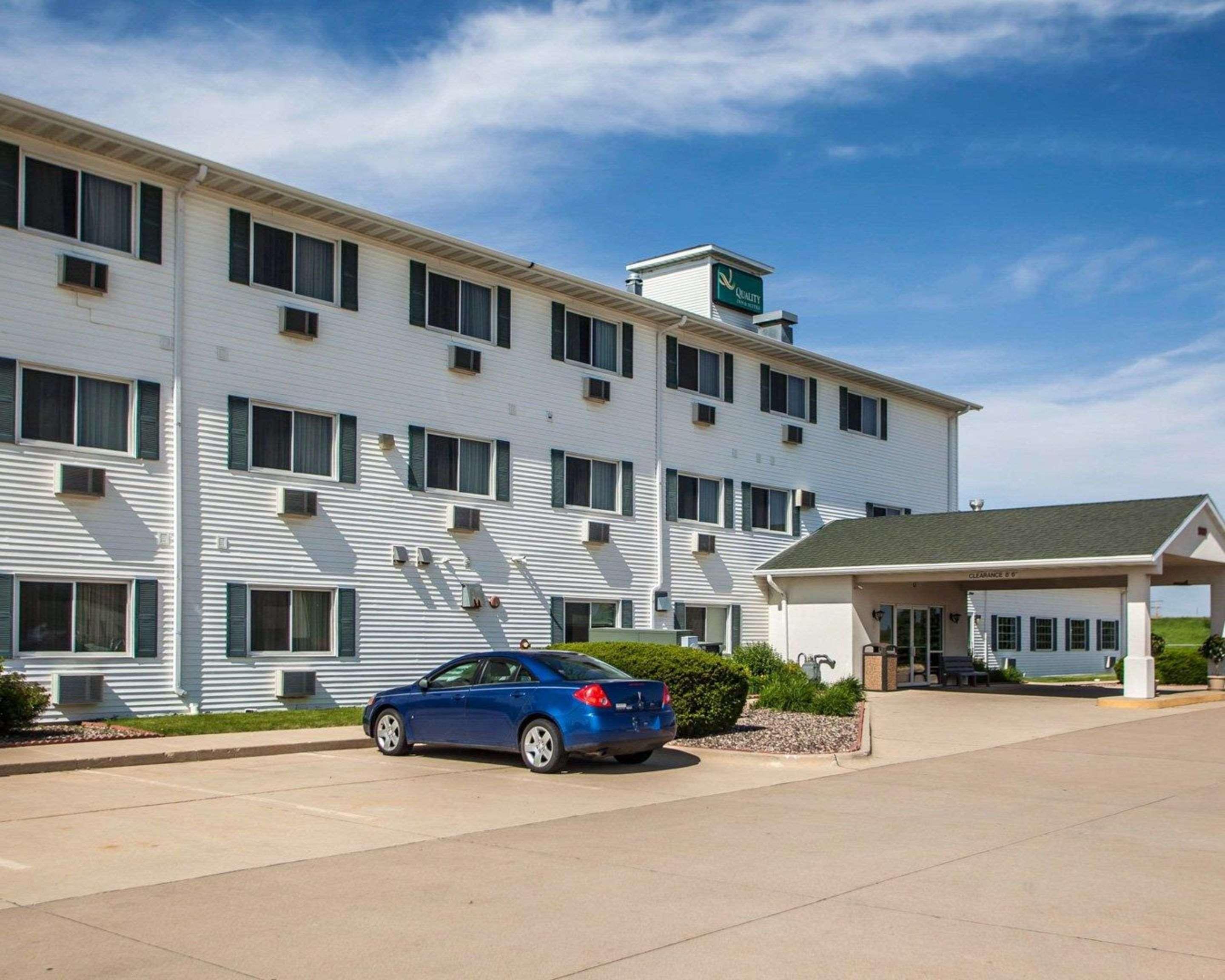 Quality Inn & Suites Eldridge Davenport North Eksteriør bilde