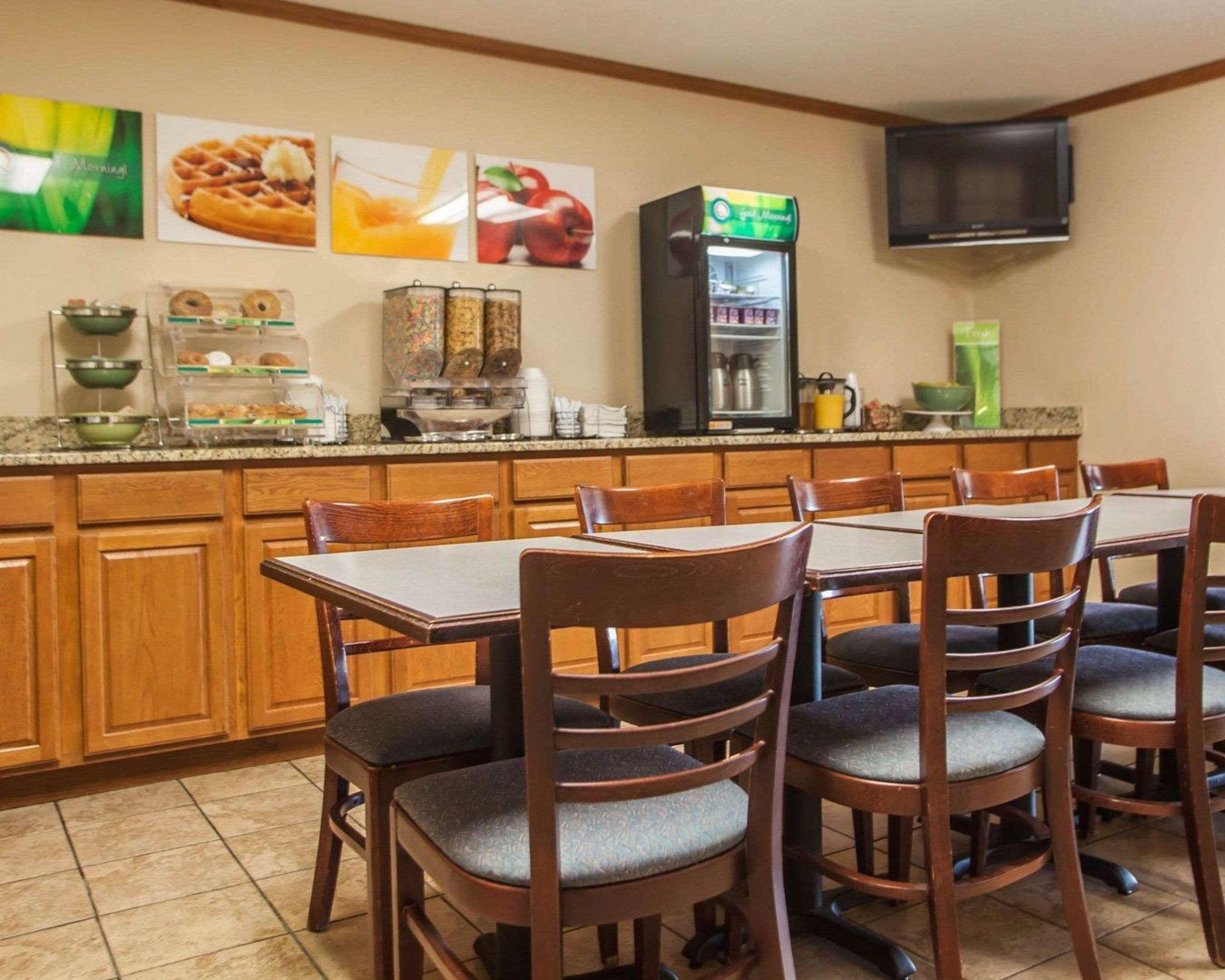 Quality Inn & Suites Eldridge Davenport North Eksteriør bilde