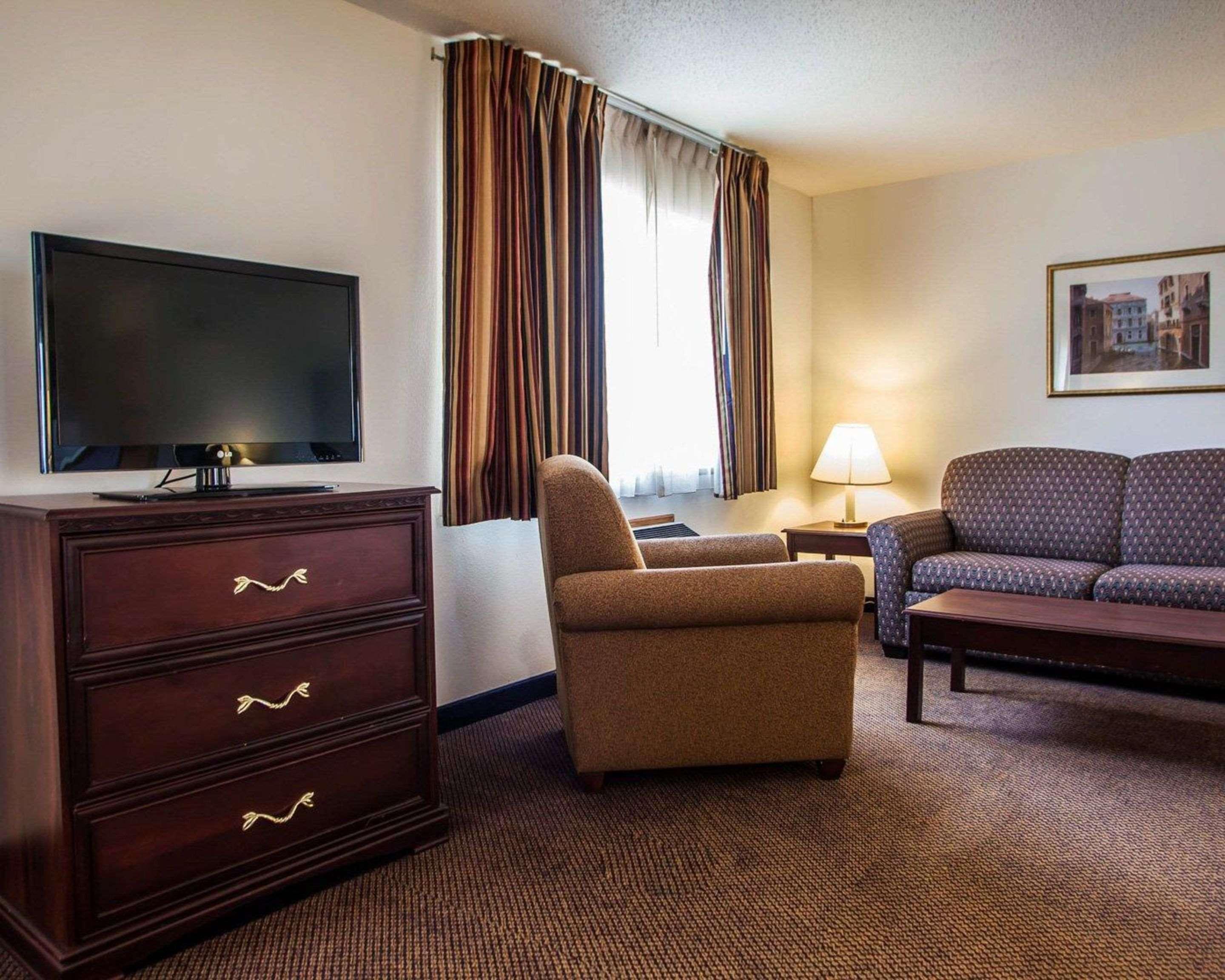 Quality Inn & Suites Eldridge Davenport North Eksteriør bilde
