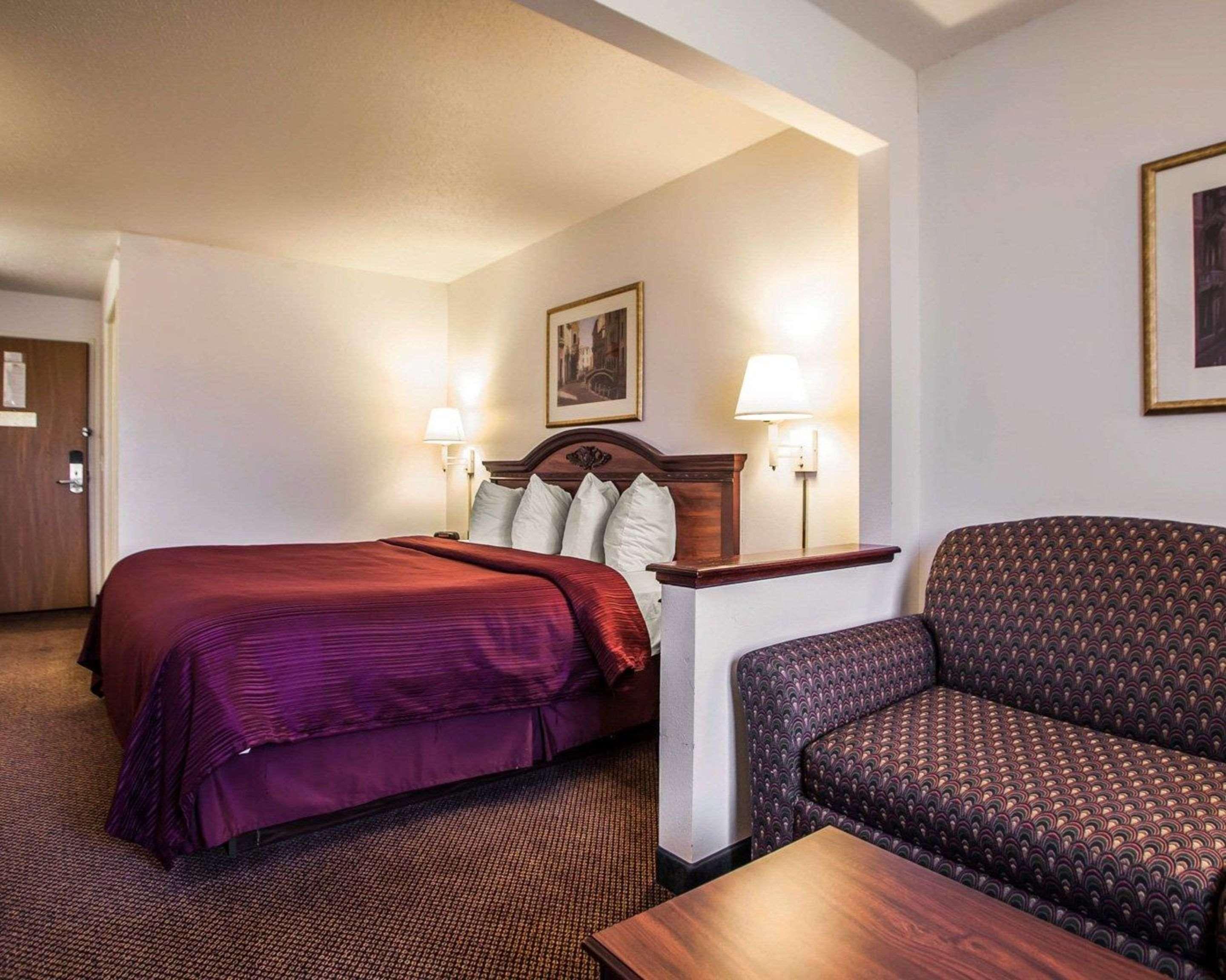 Quality Inn & Suites Eldridge Davenport North Eksteriør bilde