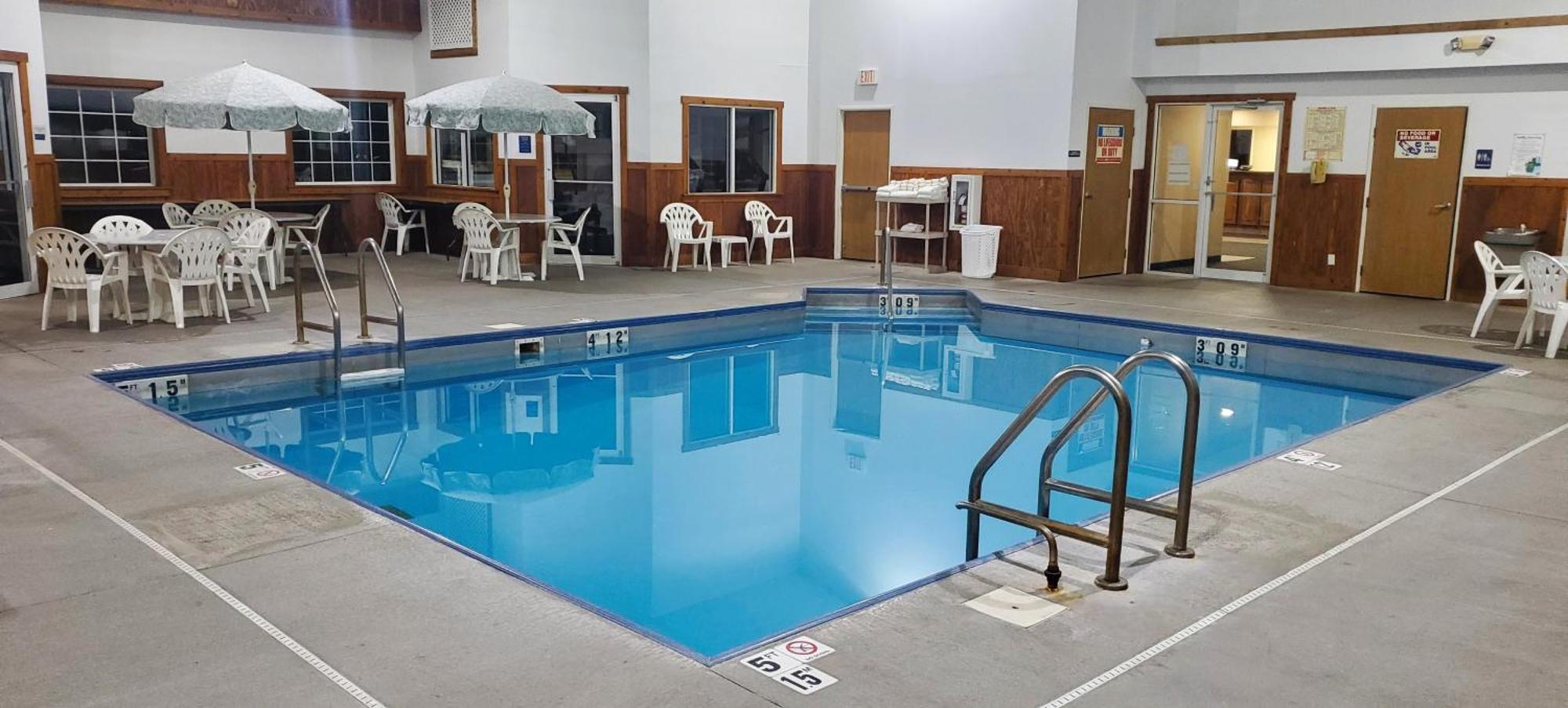 Quality Inn & Suites Eldridge Davenport North Eksteriør bilde