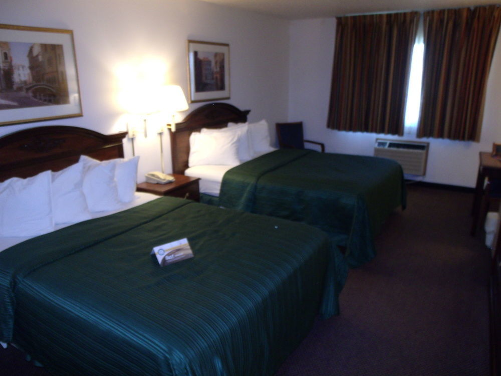 Quality Inn & Suites Eldridge Davenport North Eksteriør bilde